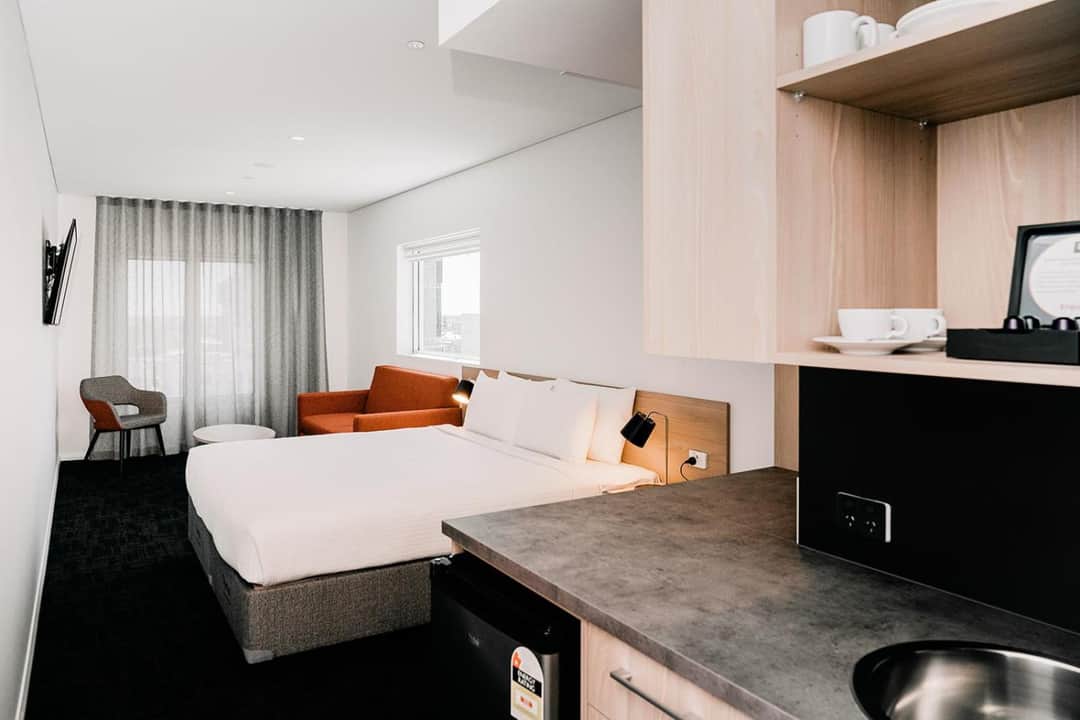 Tom's Court Hotel