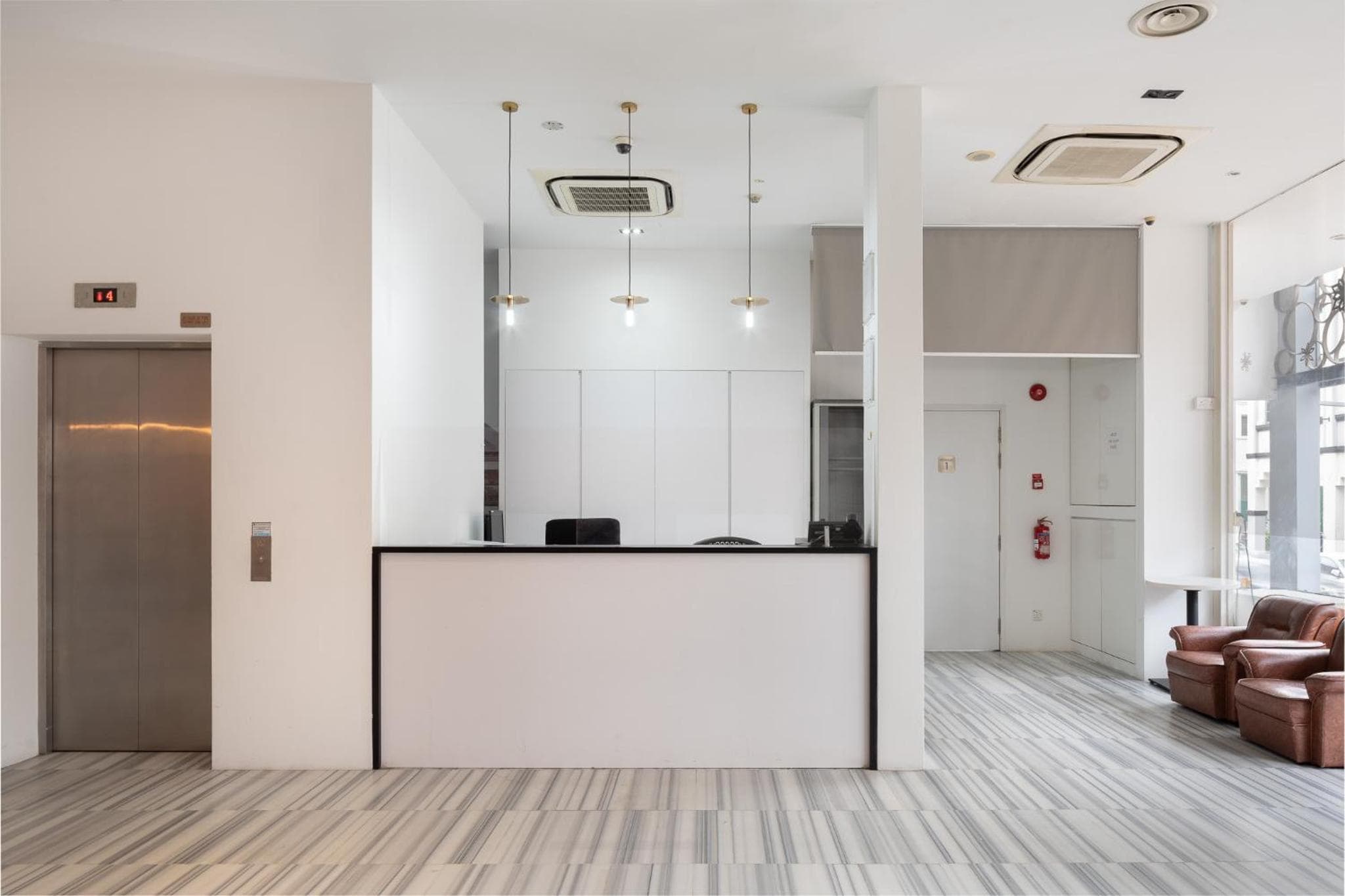 Lion Peak Dickson Hotel