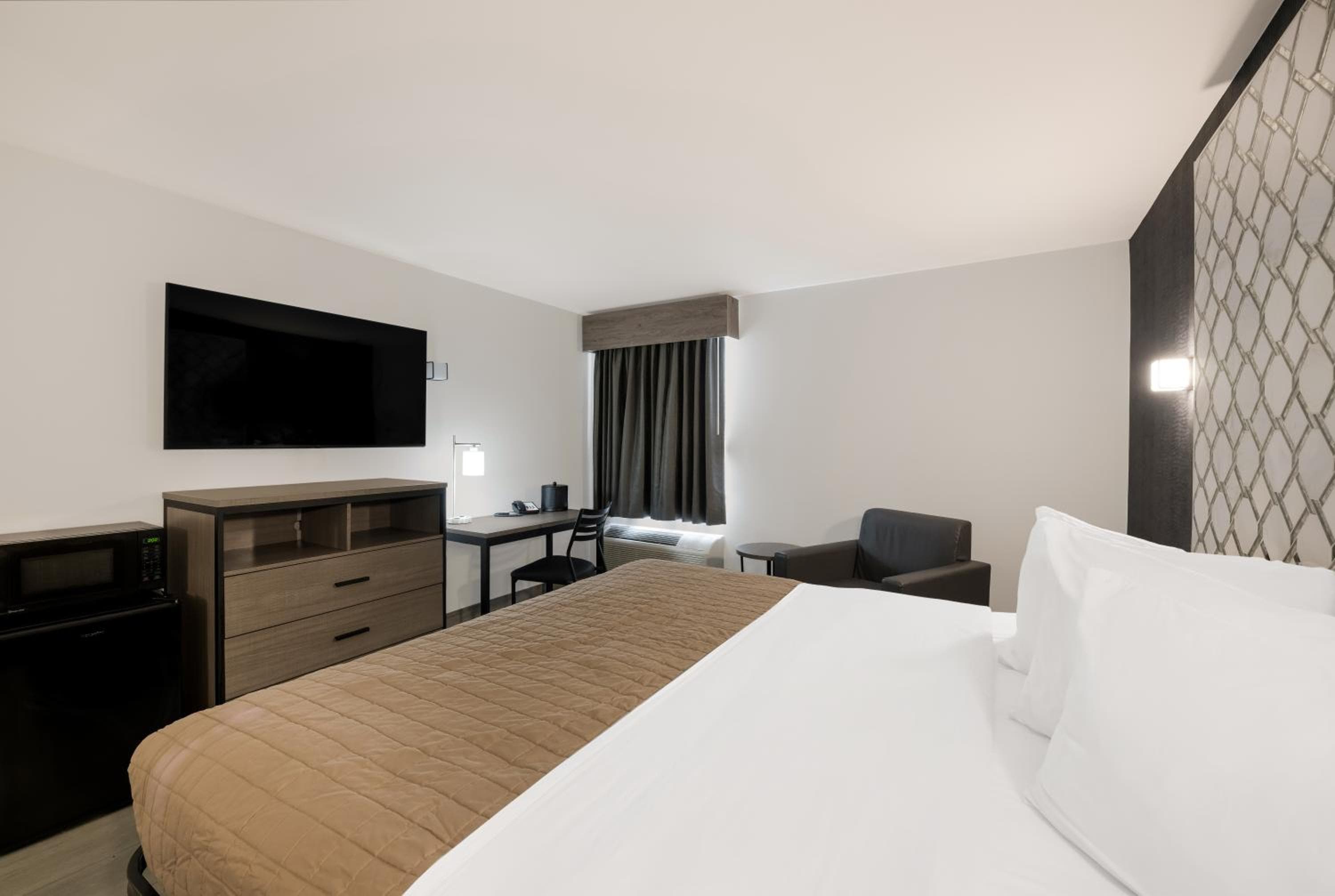 Essence Express Wayne