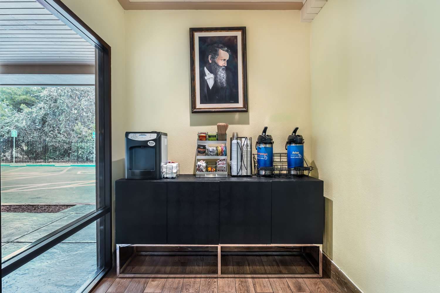 Best Western John Muir Inn