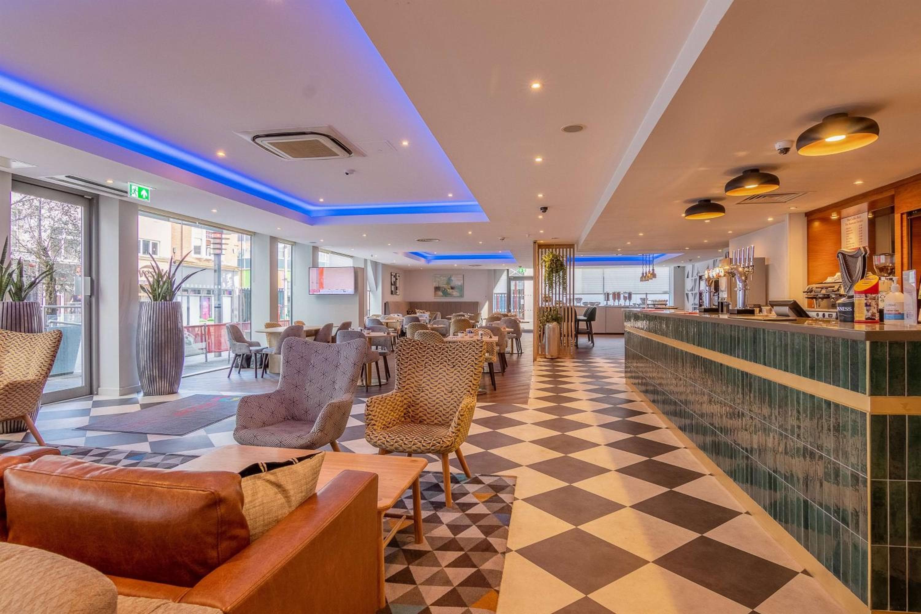 Ramada Encore by Wyndham, Leicester City Centre