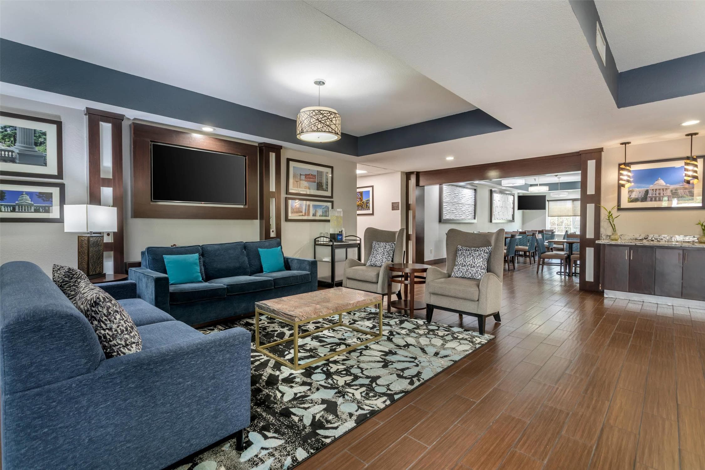 Comfort Suites Downtown Sacramento