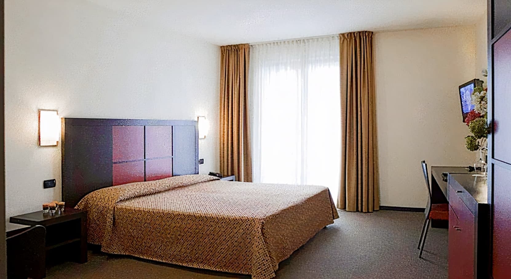 Hotel Holiday La Marca