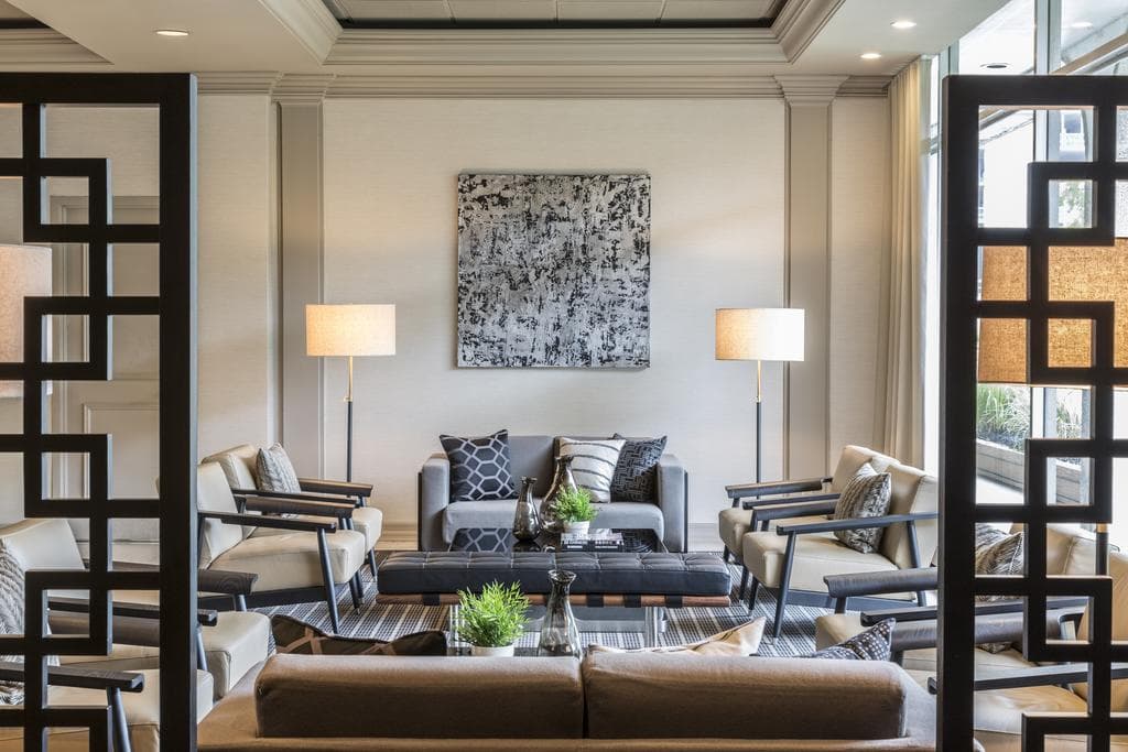 Capitol Skyline Hotel