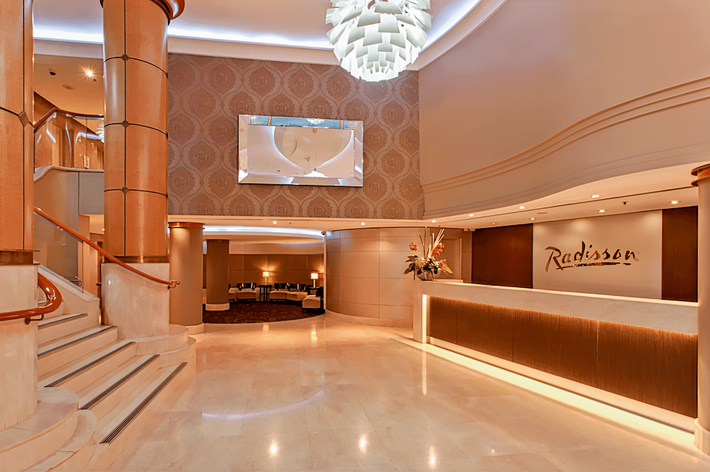 Radisson Hotel & Suites Sydney