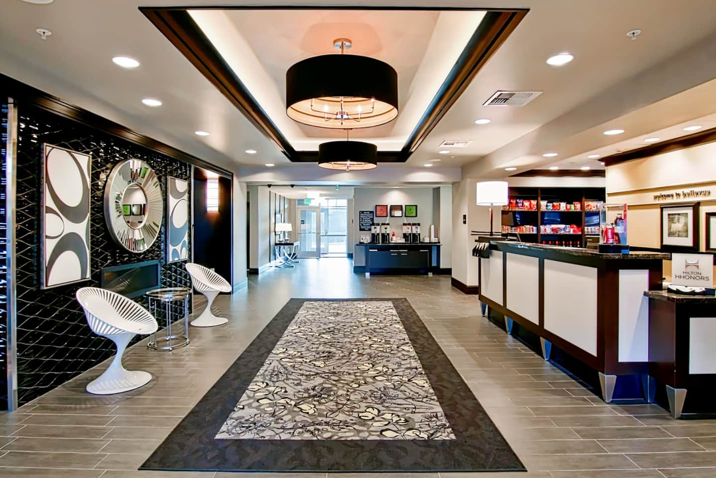 Hampton Inn & Suites by Hilton Bellevue Downtown