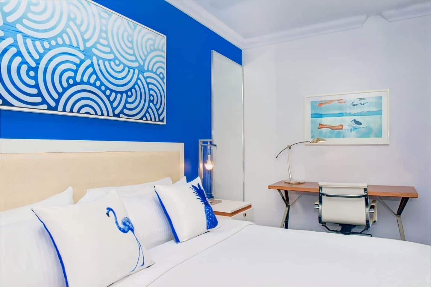 Blue Moon Hotel