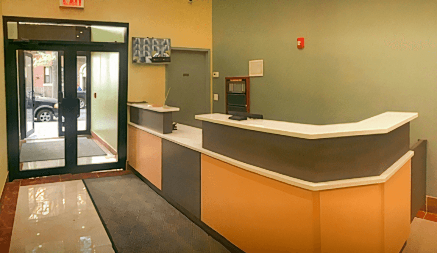 Elmhurst Hotel