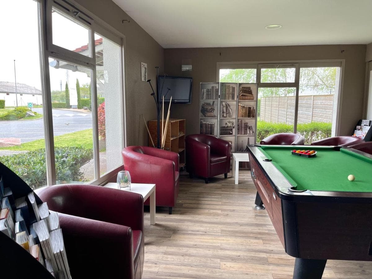 Campanile Montluçon - Saint-Victor