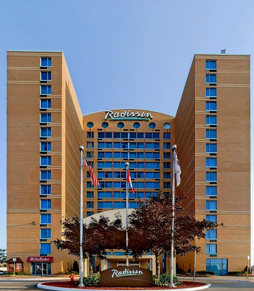 Radisson Suite Hotel Toronto Airport