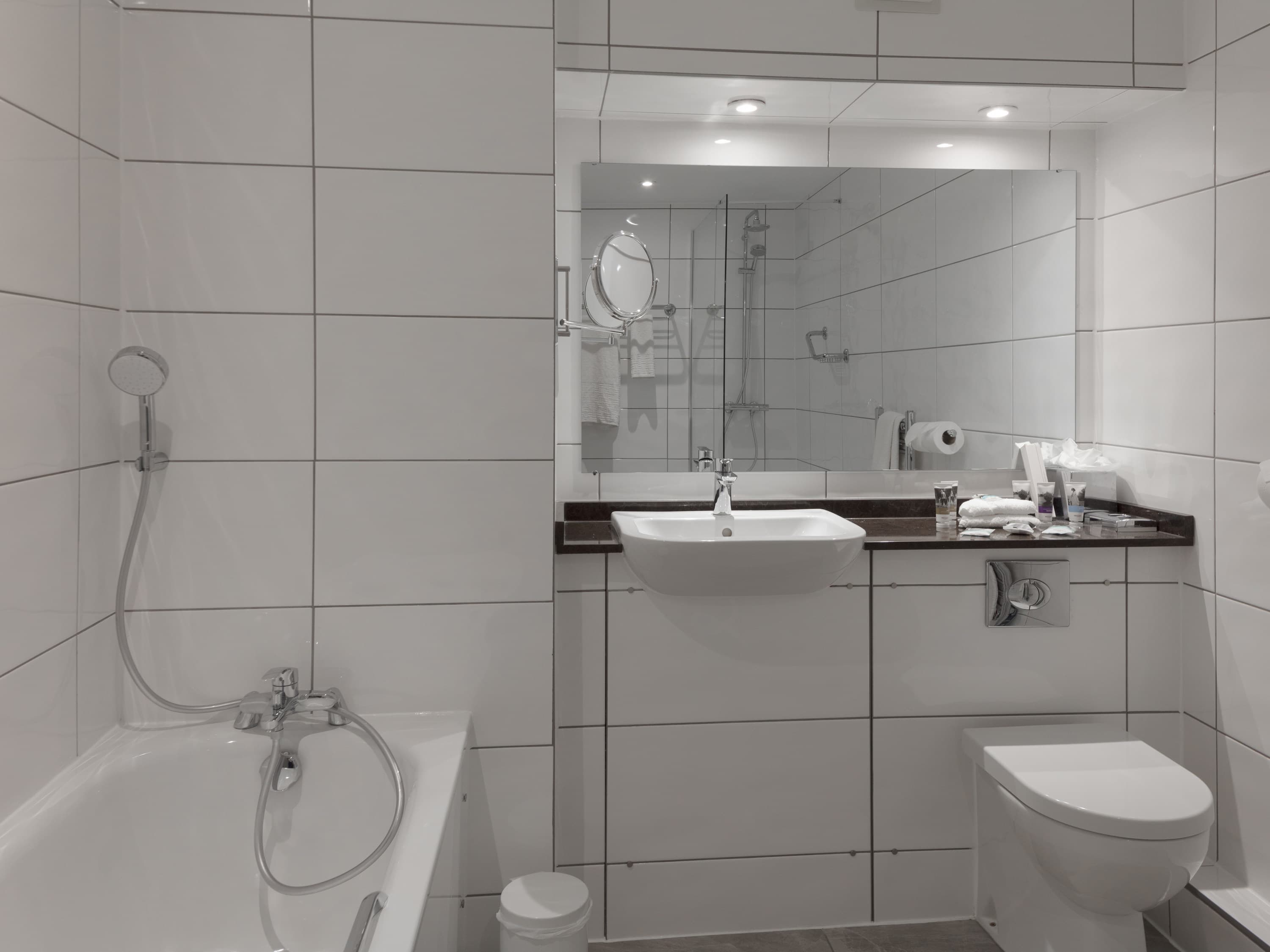 Mercure Shrewsbury Albrighton Hall Hotel & Spa