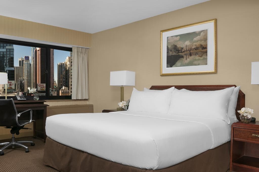Crowne Plaza Manhattan Times Square by IHG