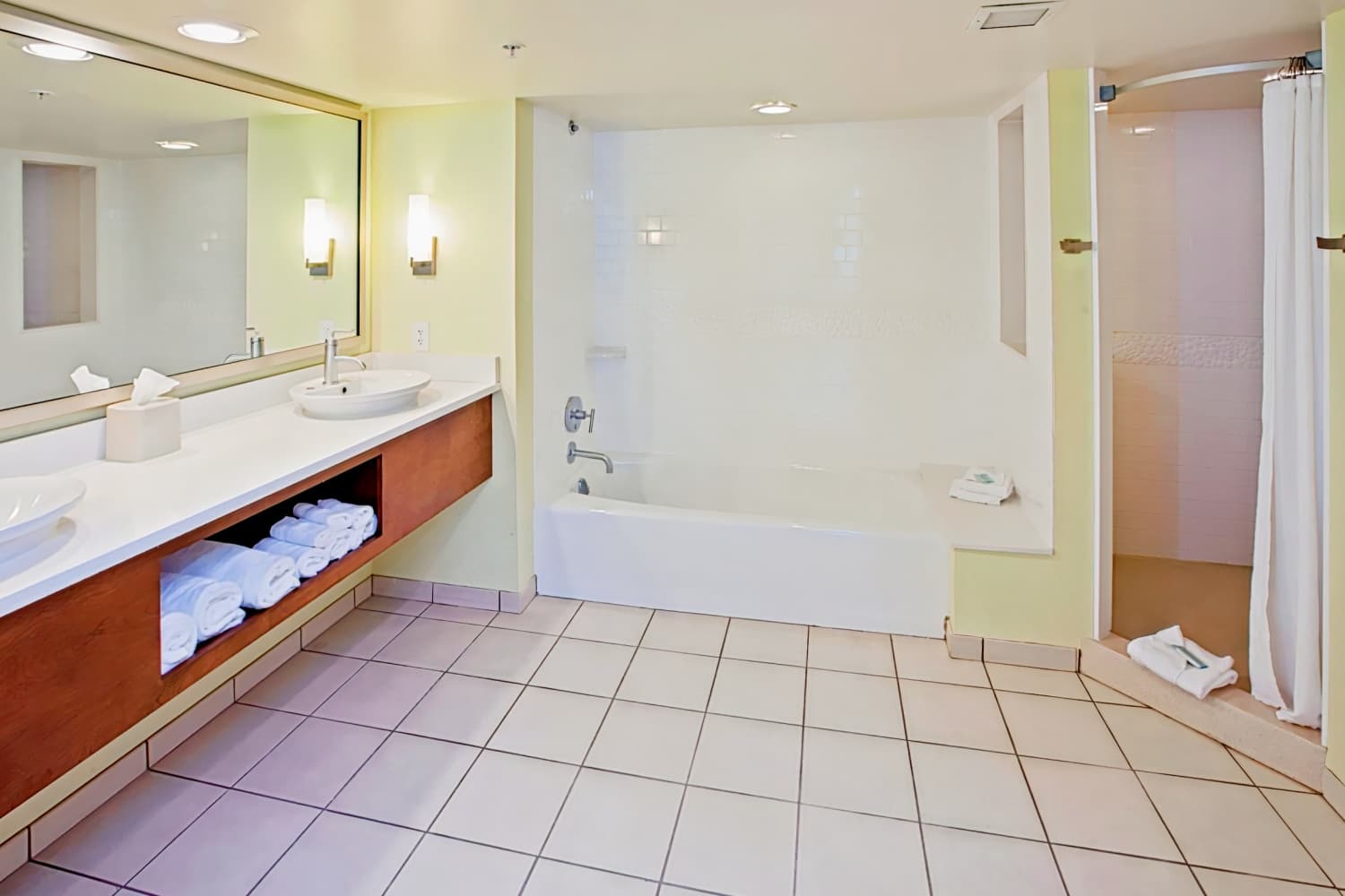 Holiday Inn Express Indianapolis - Fishers