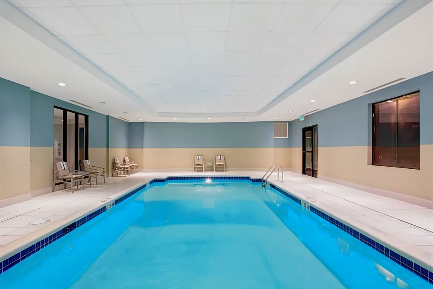 Holiday Inn Express & Suites Owings Mills-Baltimore Area
