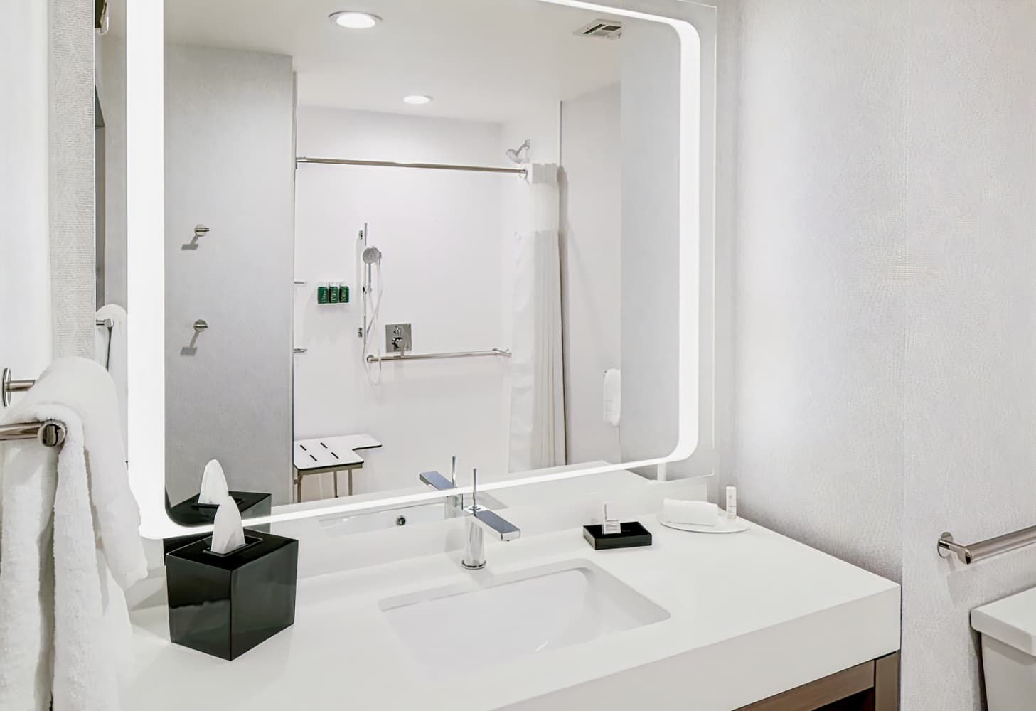 Courtyard by Marriott Houston Heights/I-10