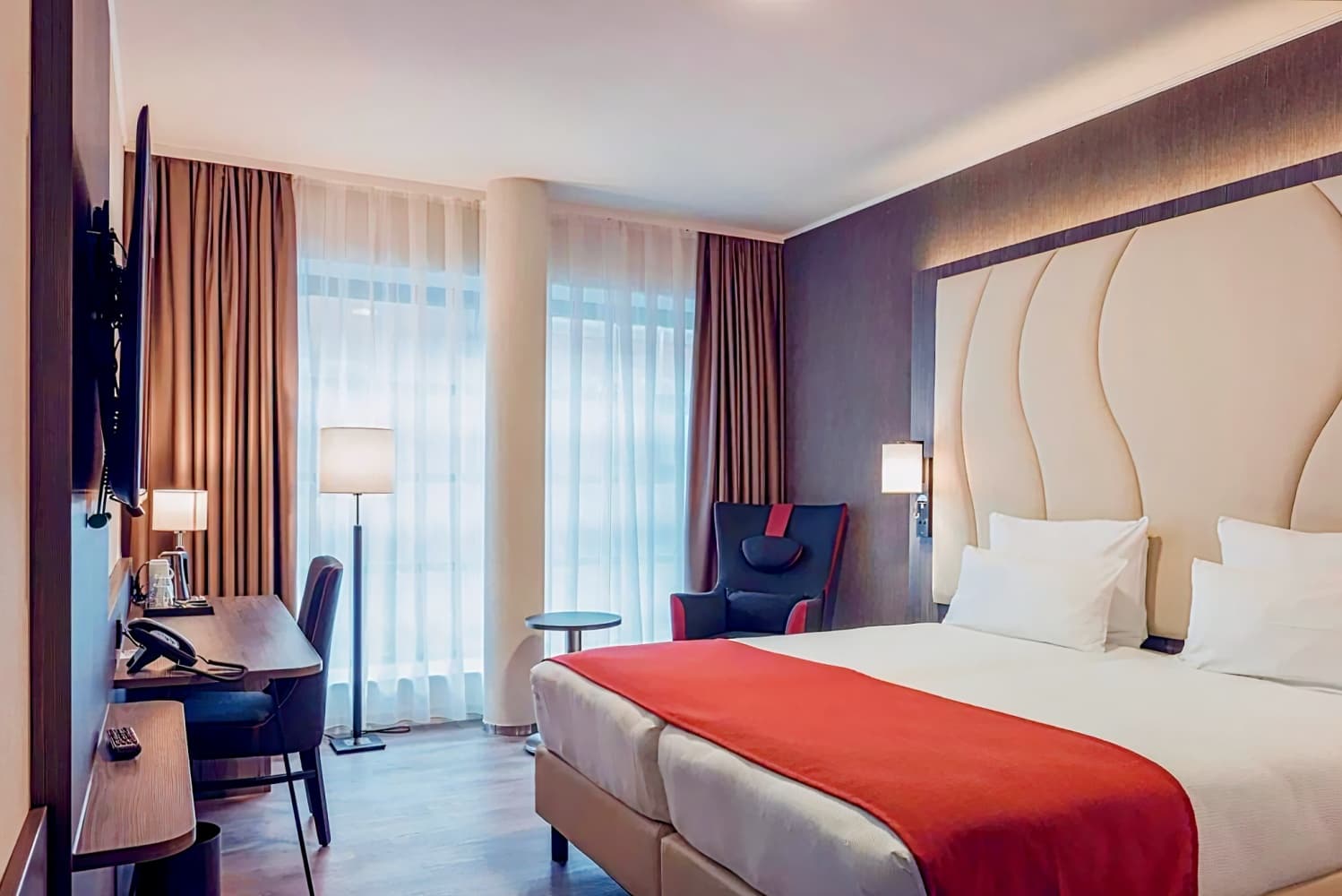 Best Western Plus Plaza Den Haag City Center