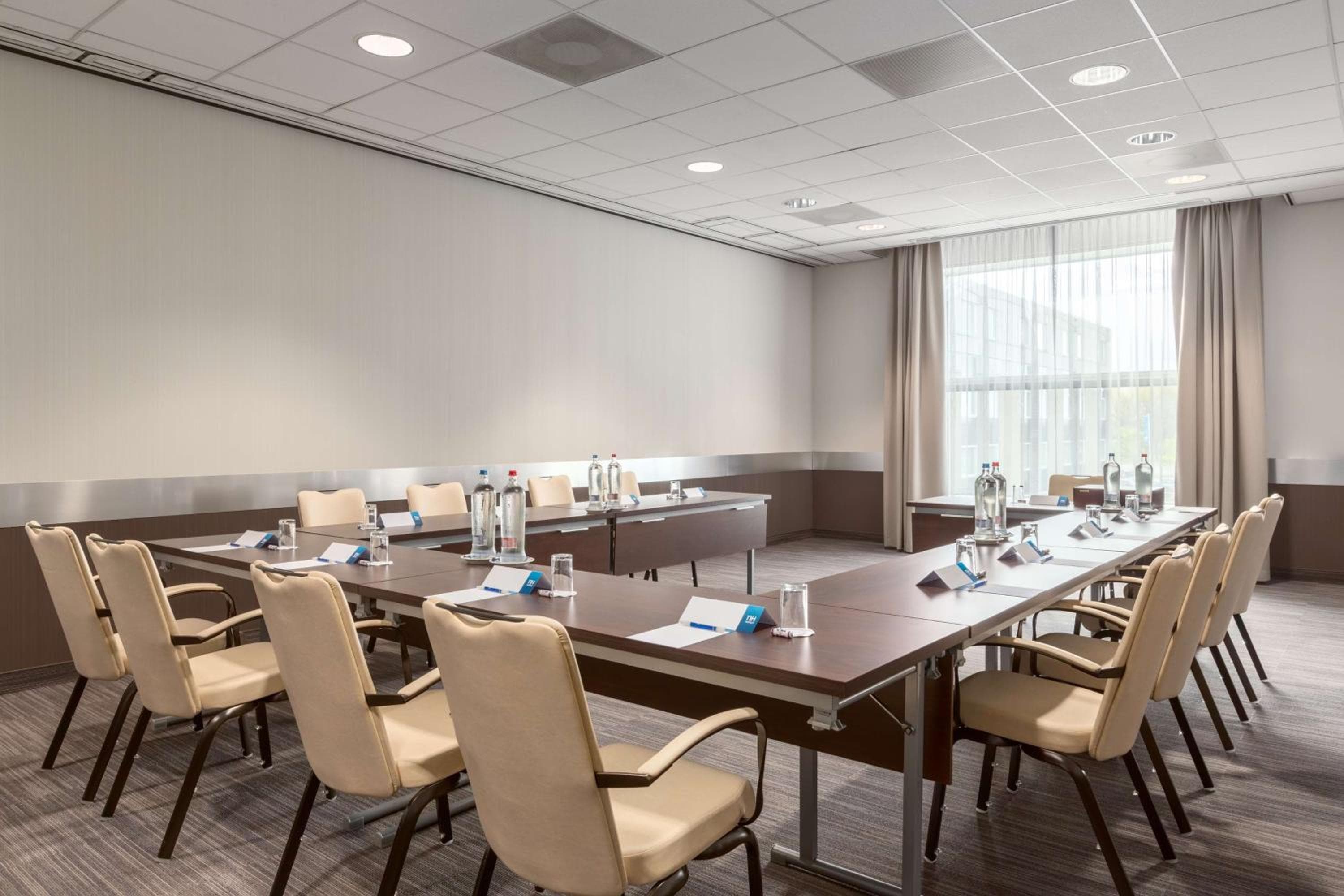 NH Amsterdam Schiphol Airport