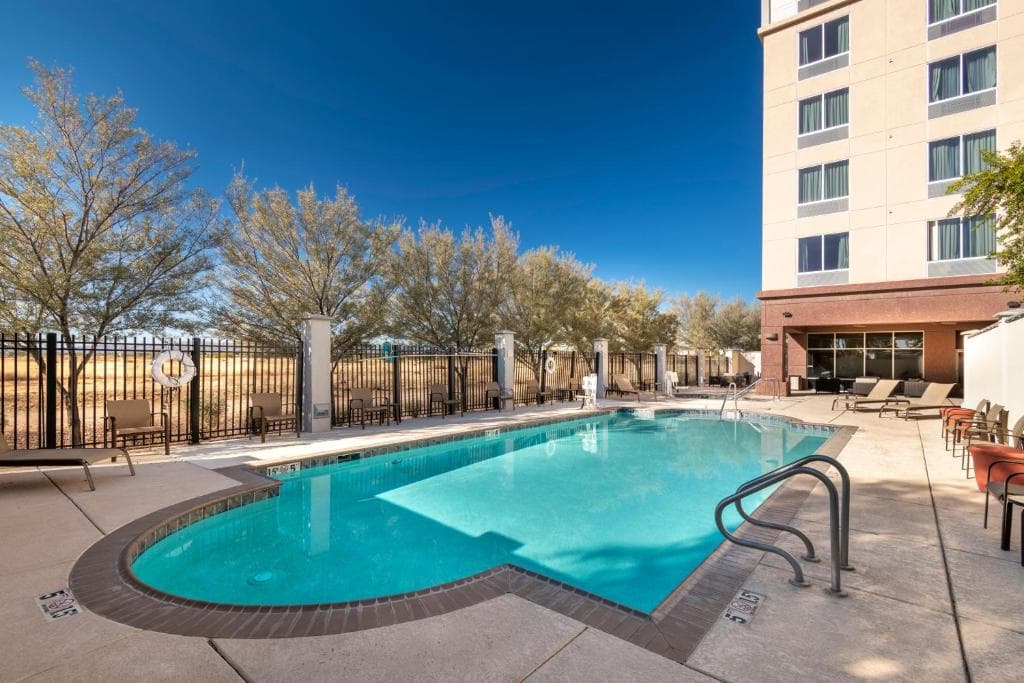 Fairfield Inn & Suites by Marriott Phoenix Chandler/Fashion Center