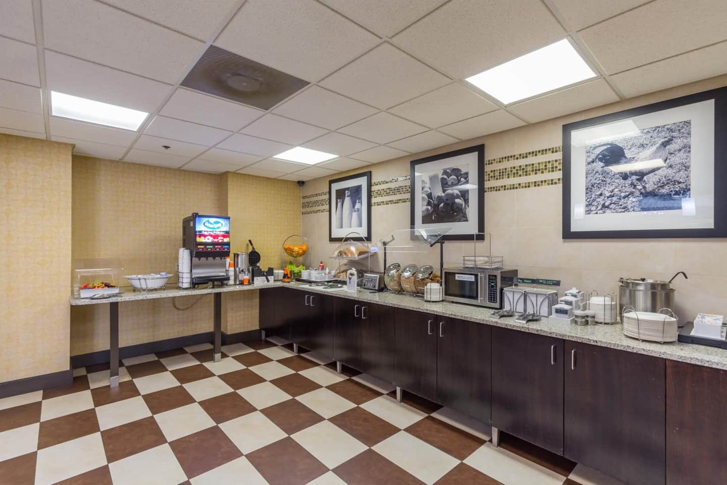 Brandon Center Hotel