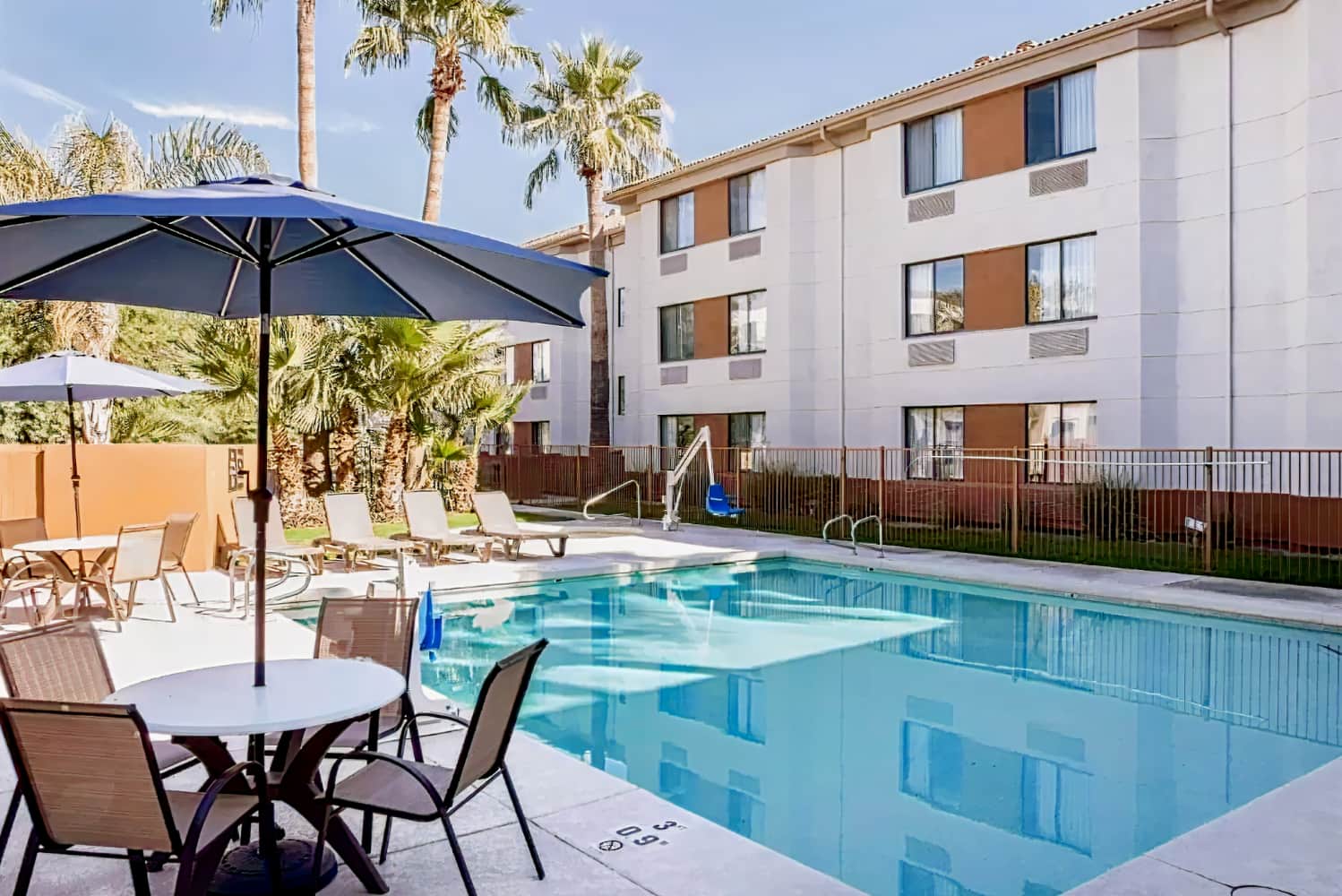 Sky Harbor Airport Inn (Old)