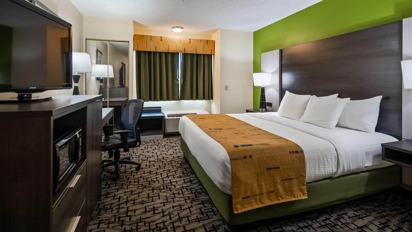 Best Western Crown Inn & Suites - Batavia