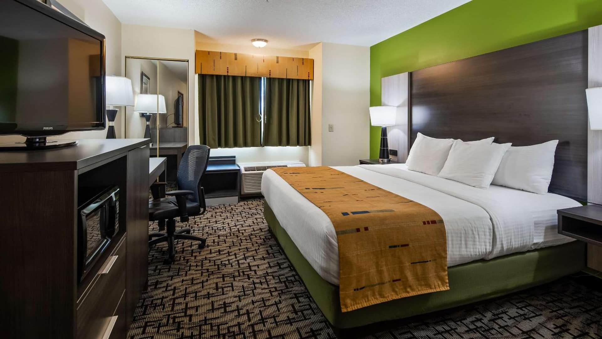 Best Western Crown Inn & Suites - Batavia