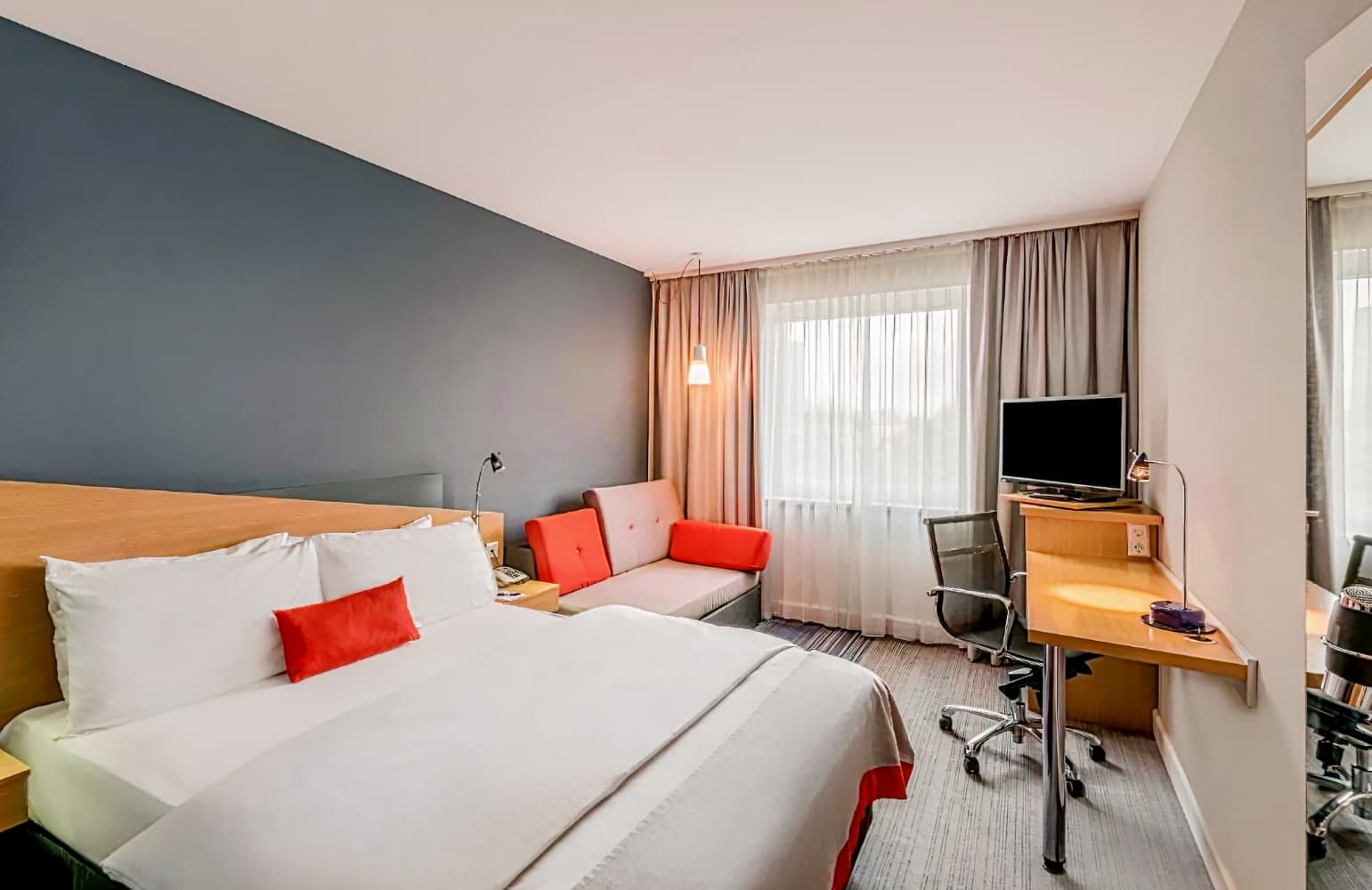 Holiday Inn Express Köln Mülheim