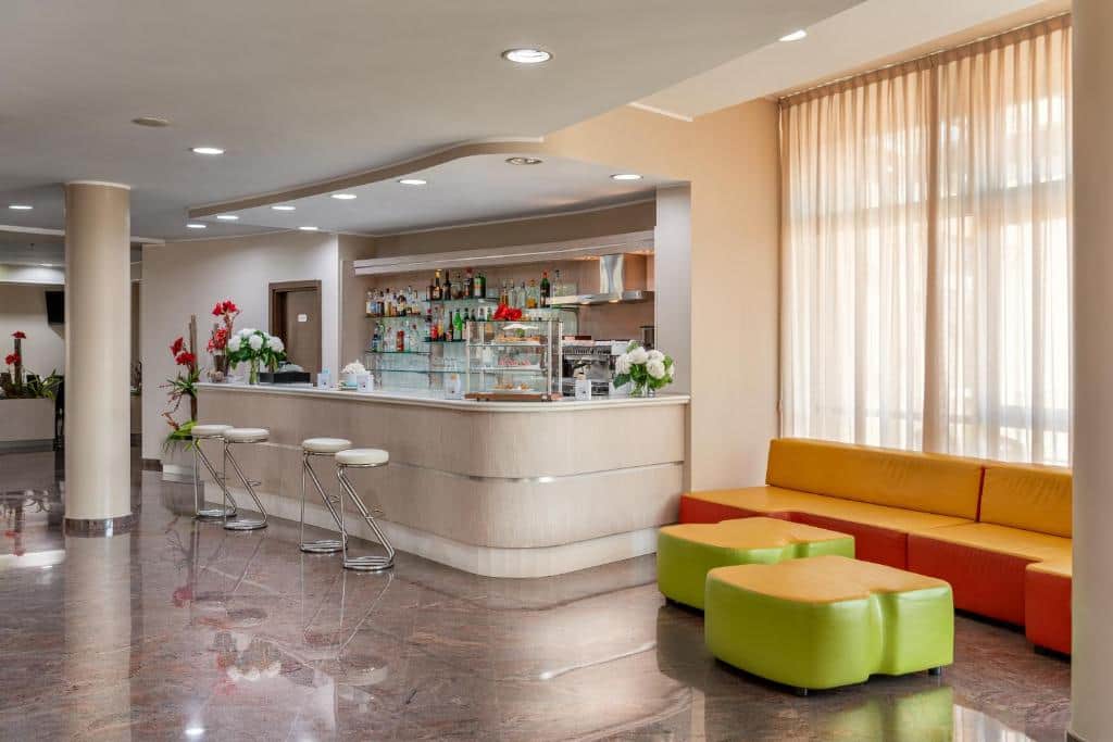 Record Hotel