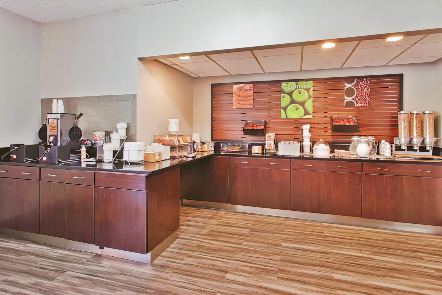 La Quinta Inn & Suites by Wyndham Charleston Riverview