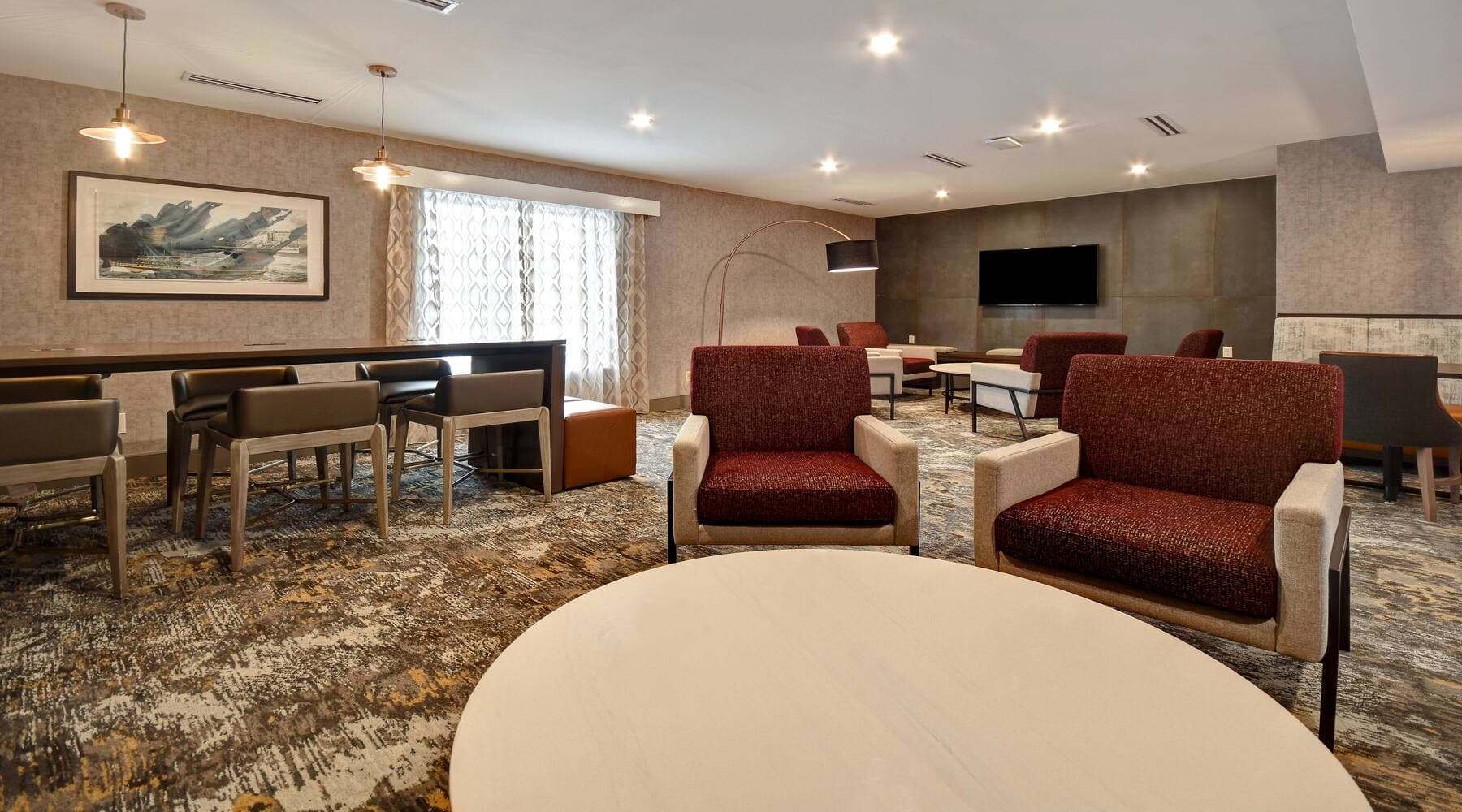 DoubleTree by Hilton St. Louis Airport