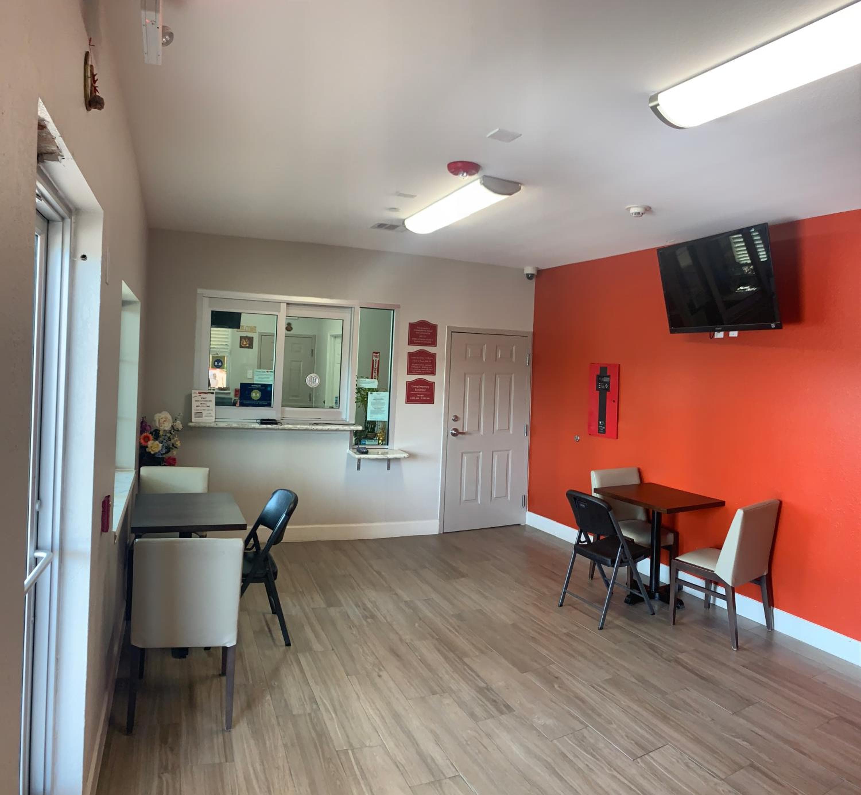 Scottish Inns & Suites