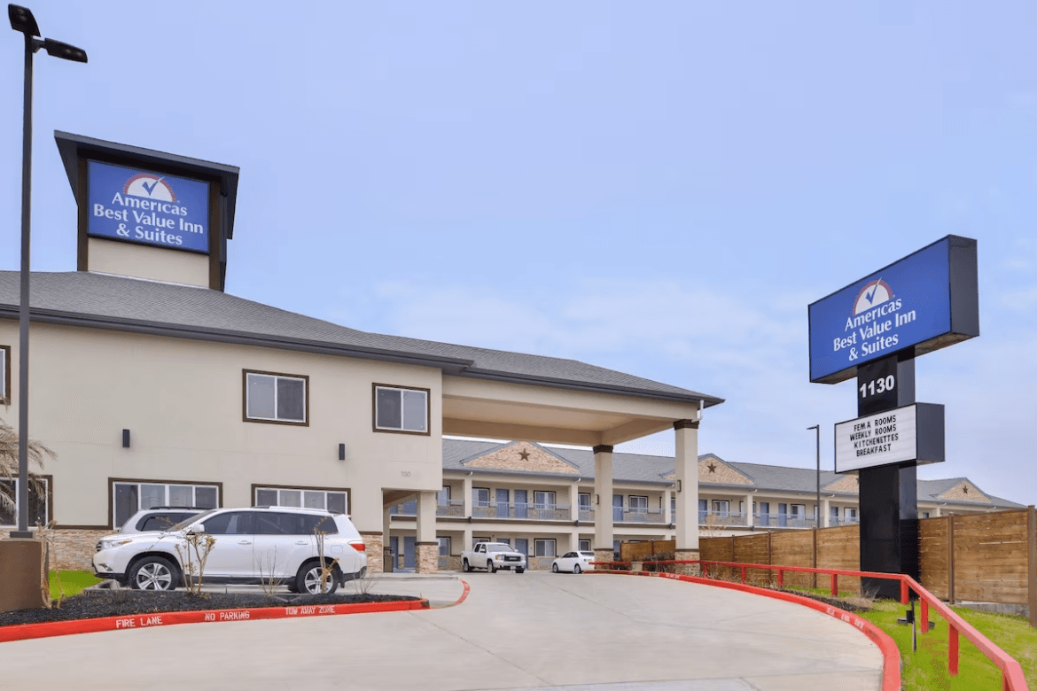 Crystal Inn & Suites IAH Humble