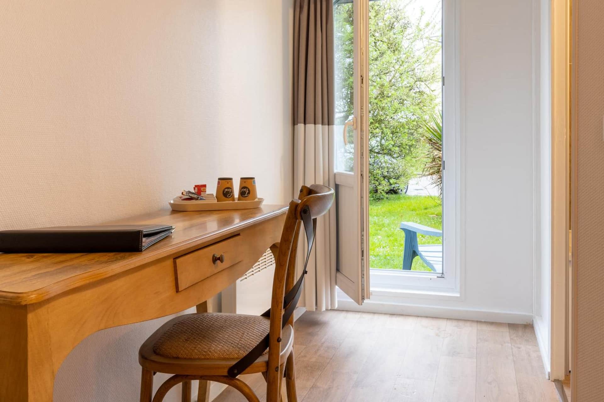 Sure Hotel by Best Western Plaisir