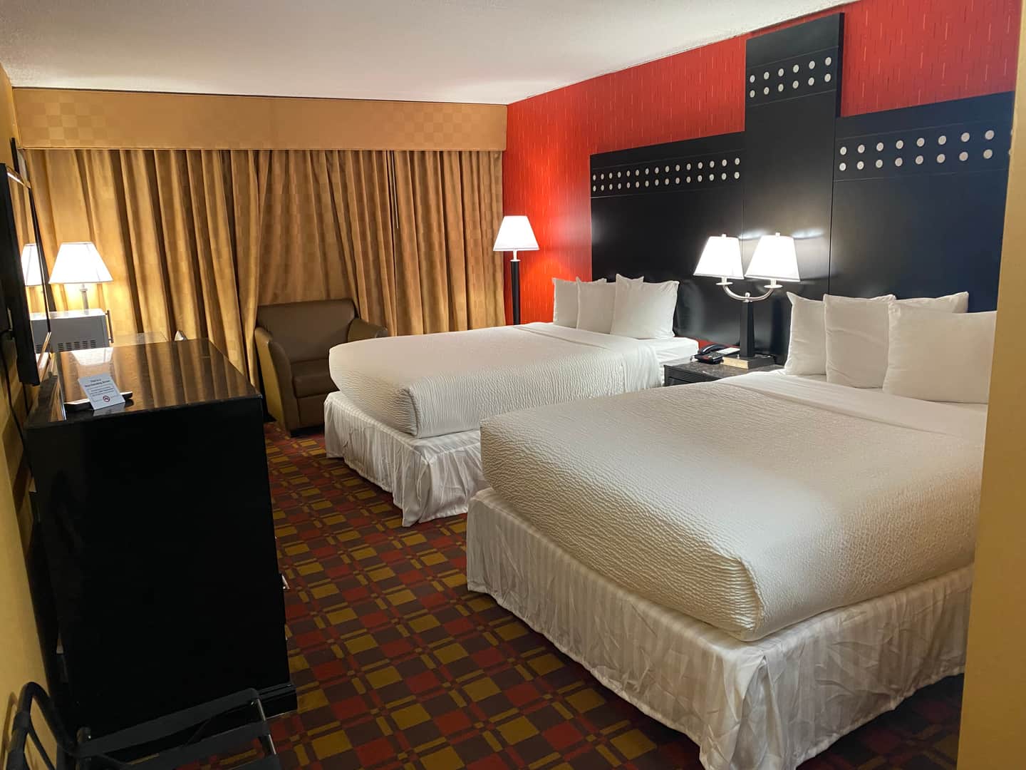 Ramada by Wyndham Rochelle Park Near Paramus
