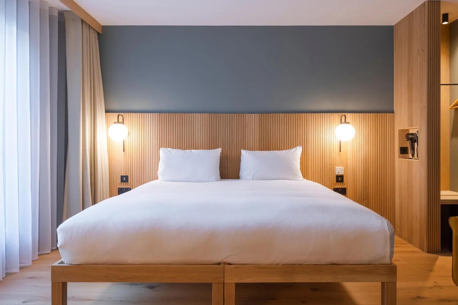 Mollie's Motel & Diner Bristol