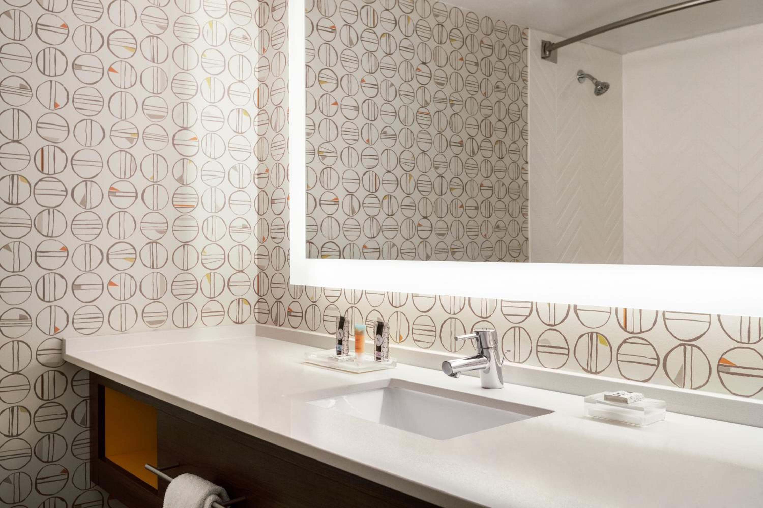 Holiday Inn Orlando International Airport, an IHG Hotel