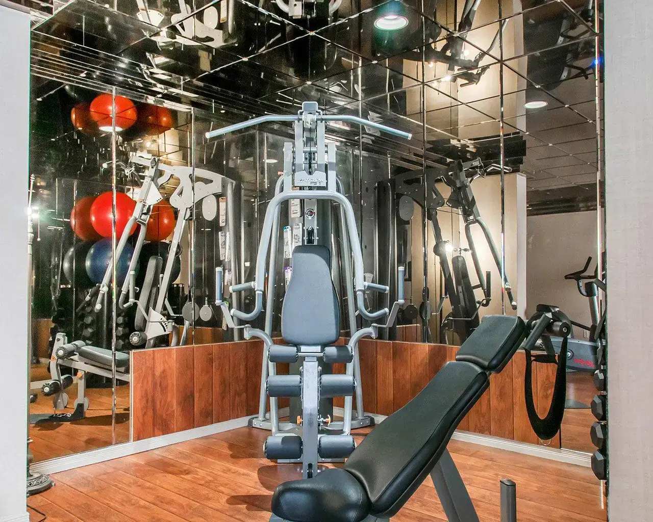 ECONOLODGE BROSSARD
