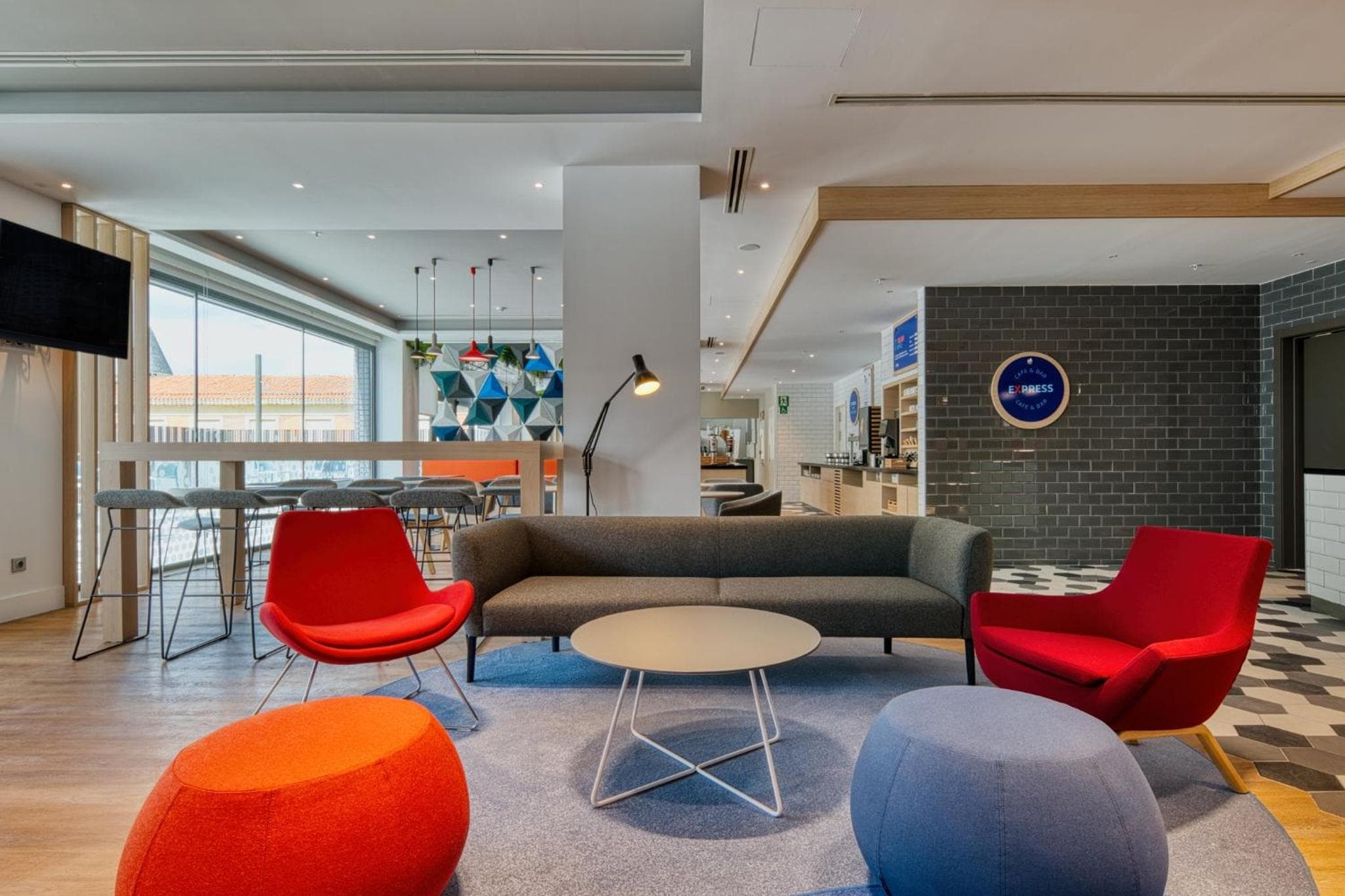 Holiday Inn Express Madrid Airport