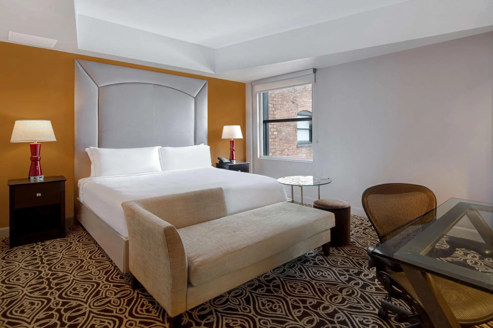 The Sam Houston Hotel, Curio Collection by Hilton