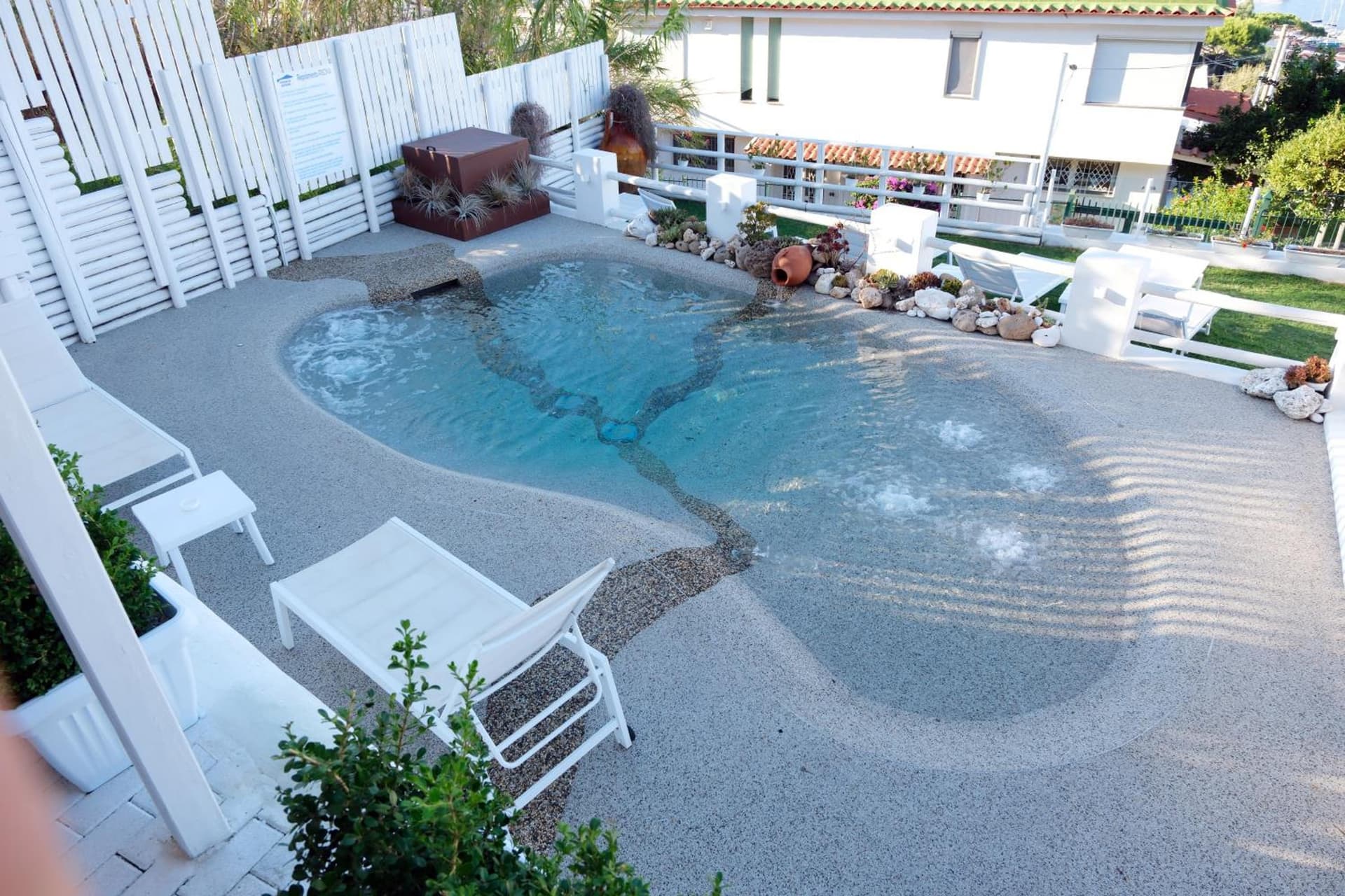 Pharus Miseni Suites and rooms