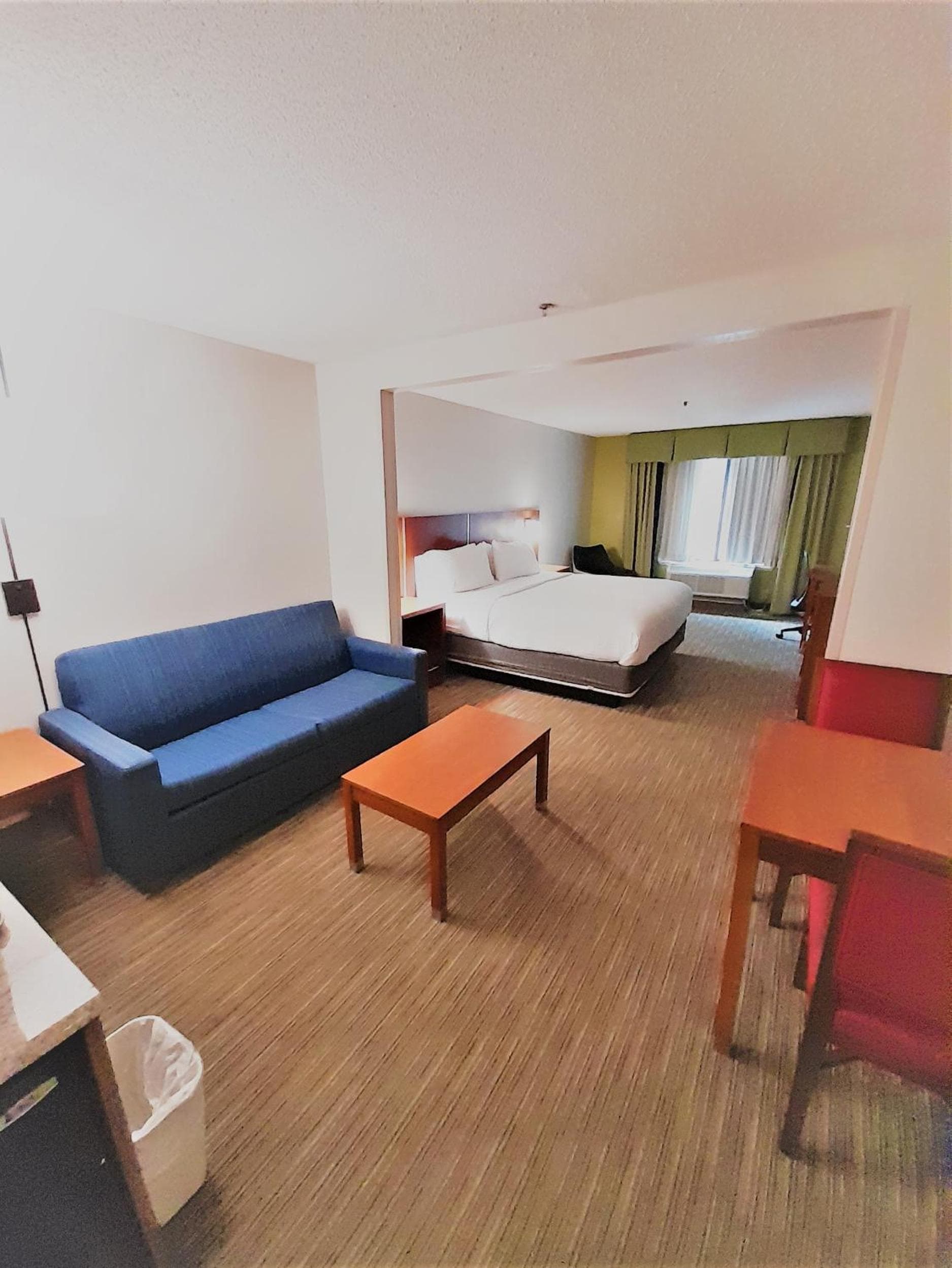 Holiday Inn Express Hotel & Suites Raleigh North - Wake Forest, an IHG Hotel