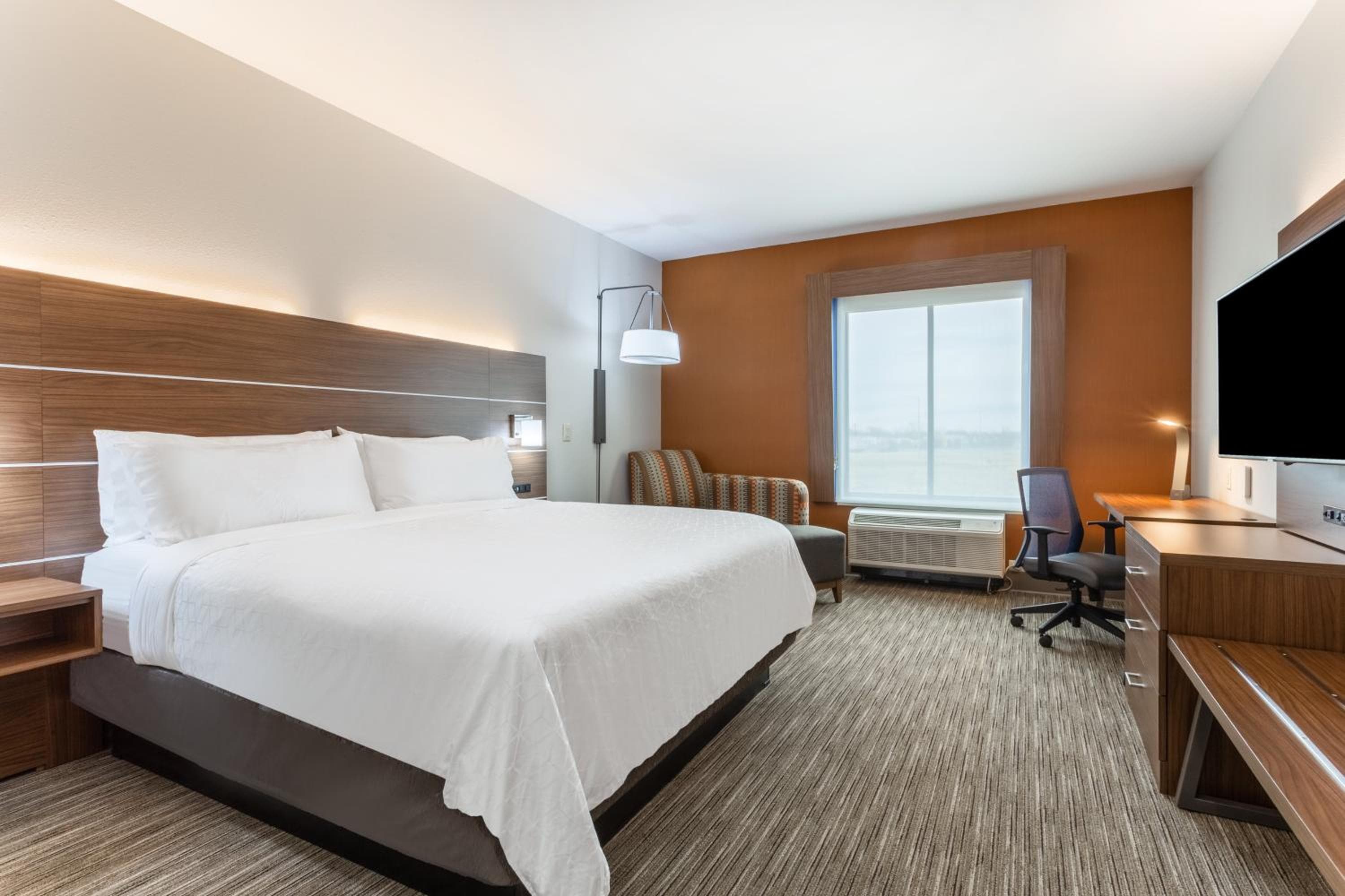 Holiday Inn Express & Suites Kearney by IHG