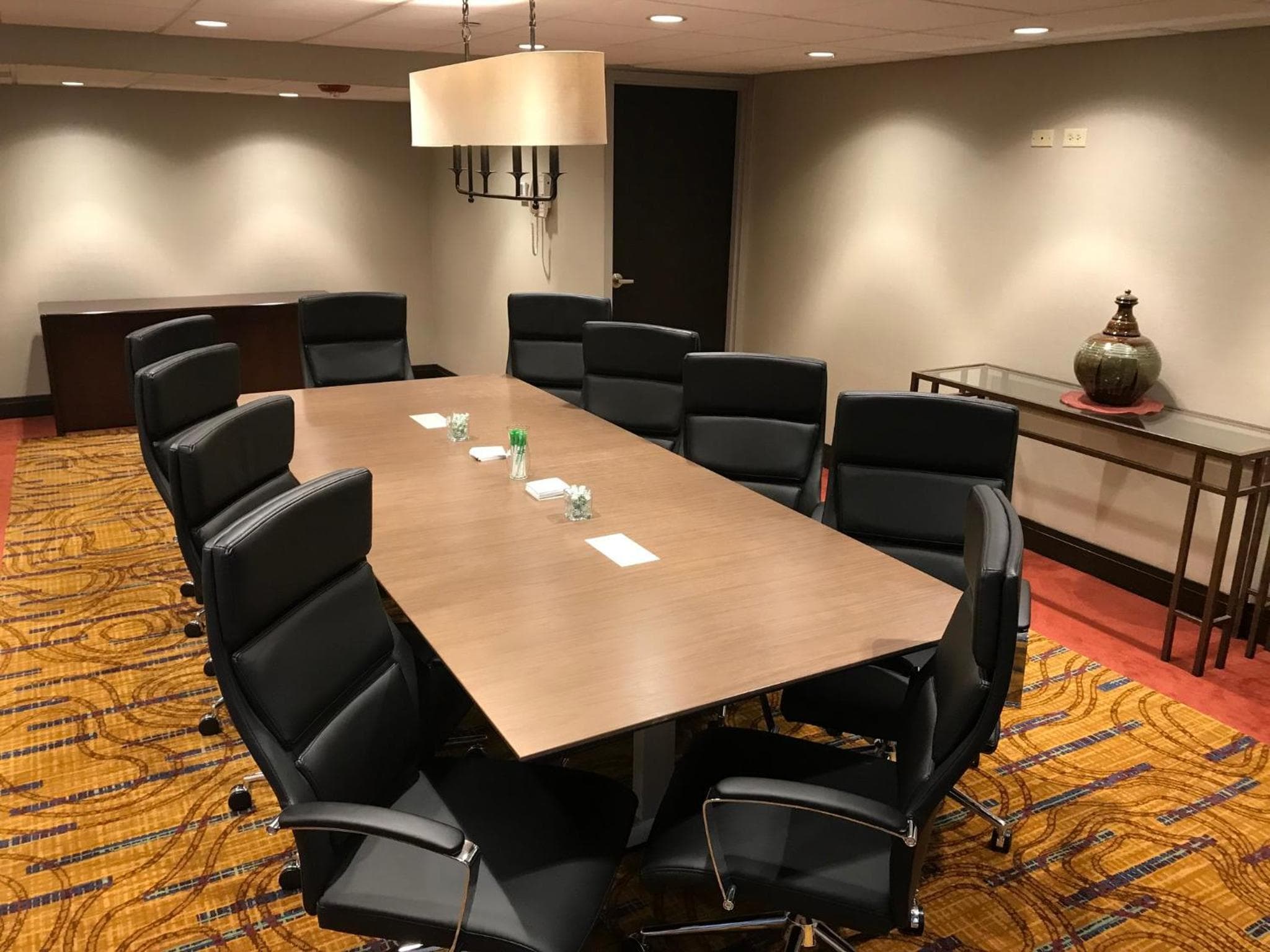 Holiday Inn & Suites Chicago-Carol Stream Wheaton, an IHG Hotel
