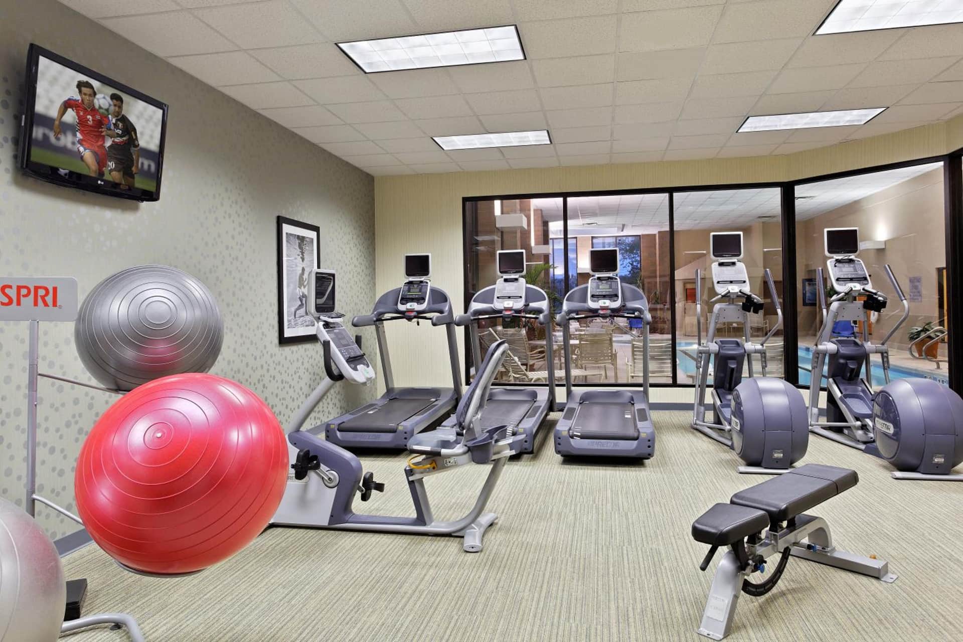 Holiday Inn Cincinnati Airport by IHG