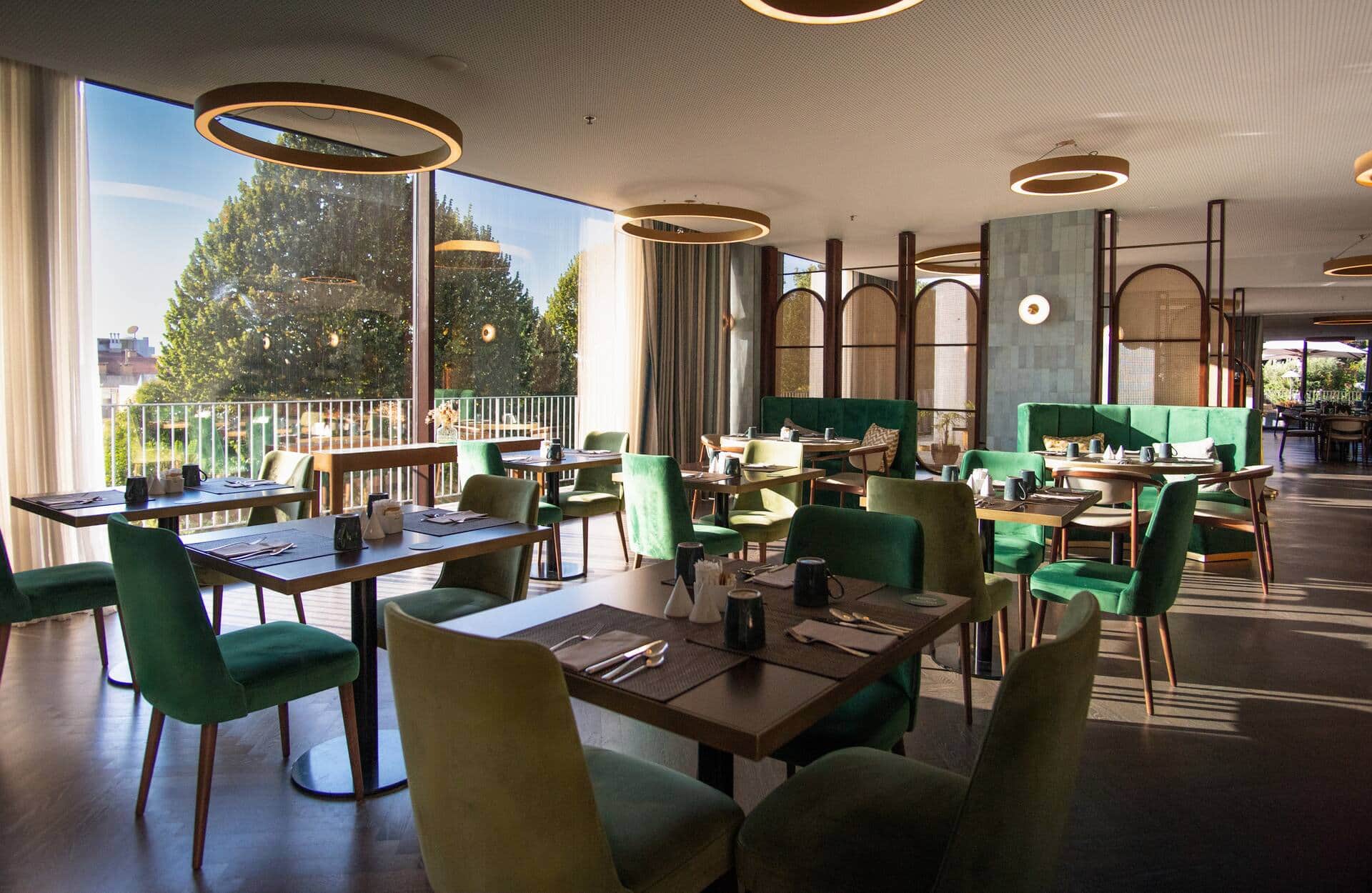 Boeira Garden Hotel Porto Gaia, Curio Collection by Hilton