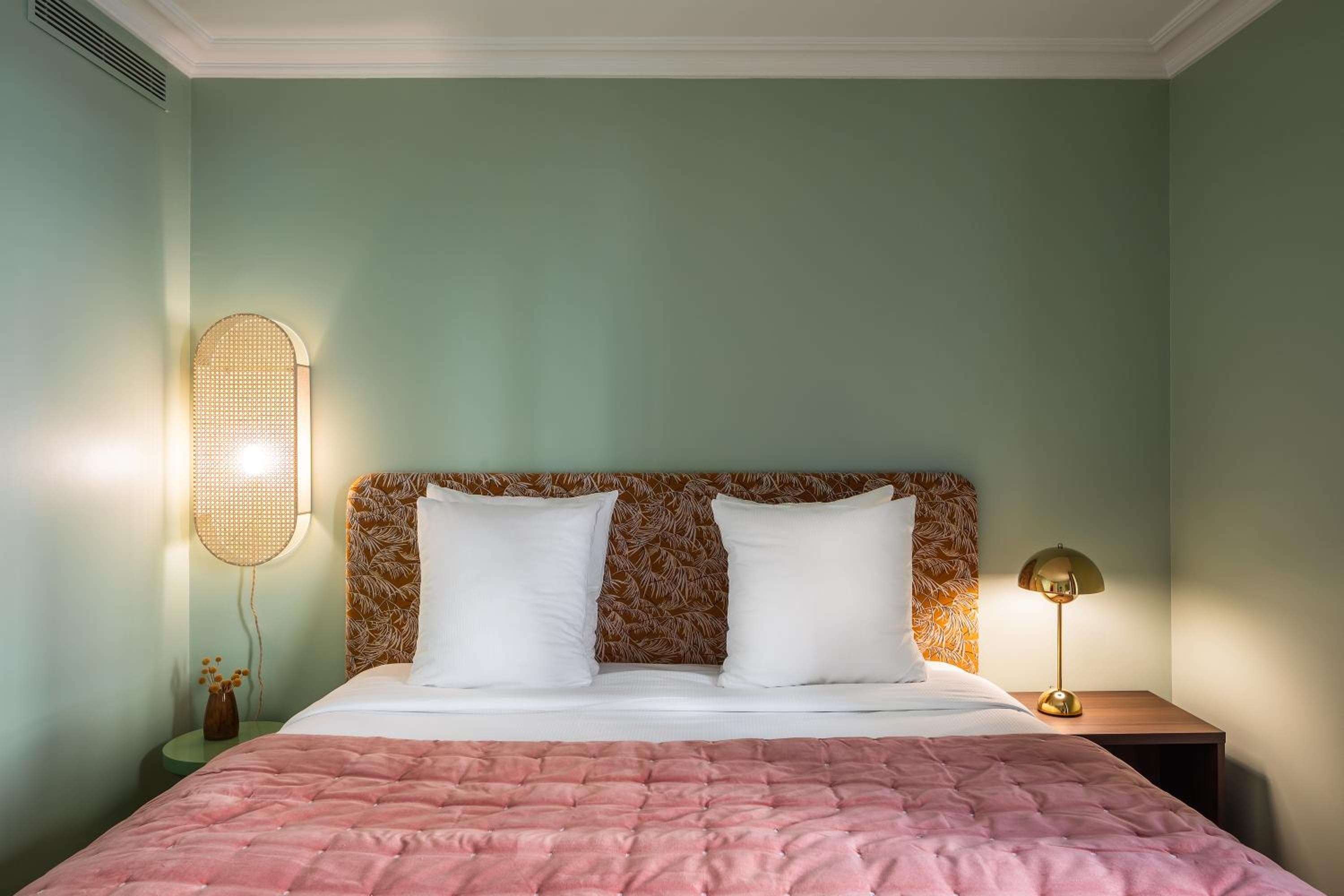 Royal Garden Champs Elysées - Esprit de France