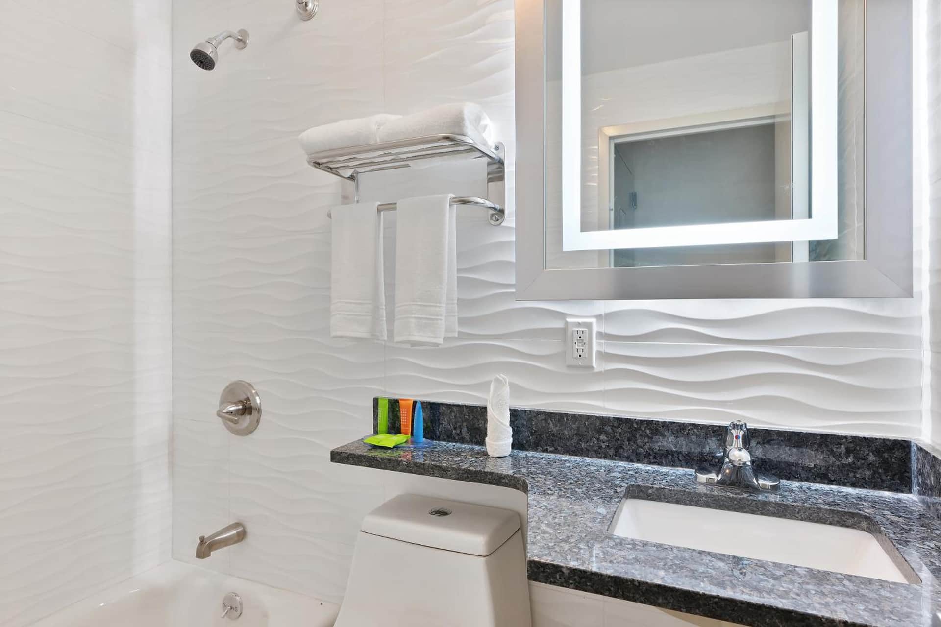 Casa Blanca Hotel Brooklyn