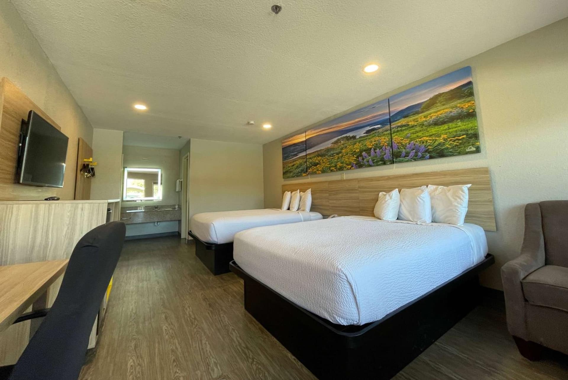 Days Inn by Wyndham Near Seaworld San Antonio