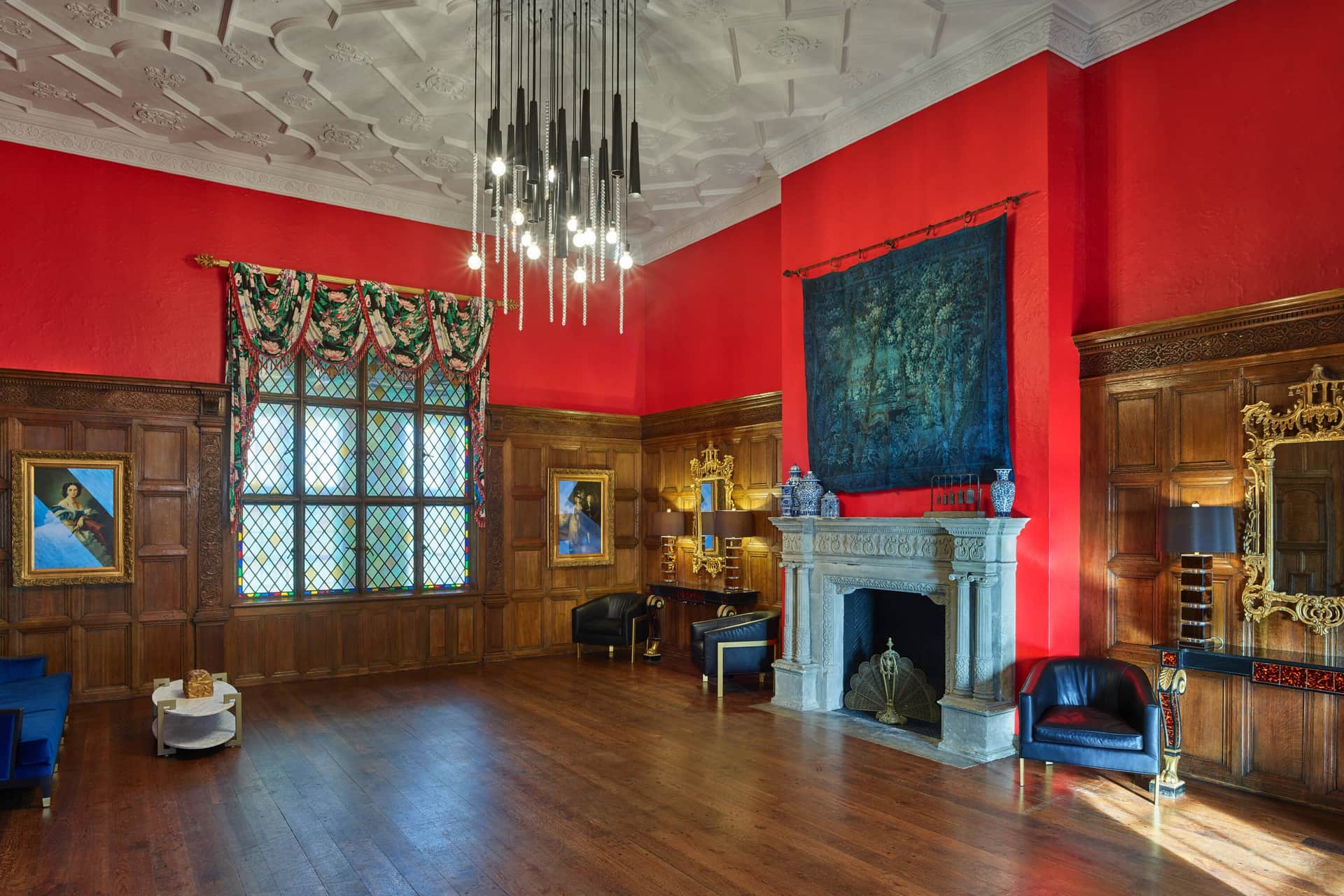 The Stoneleigh, Autograph Collection