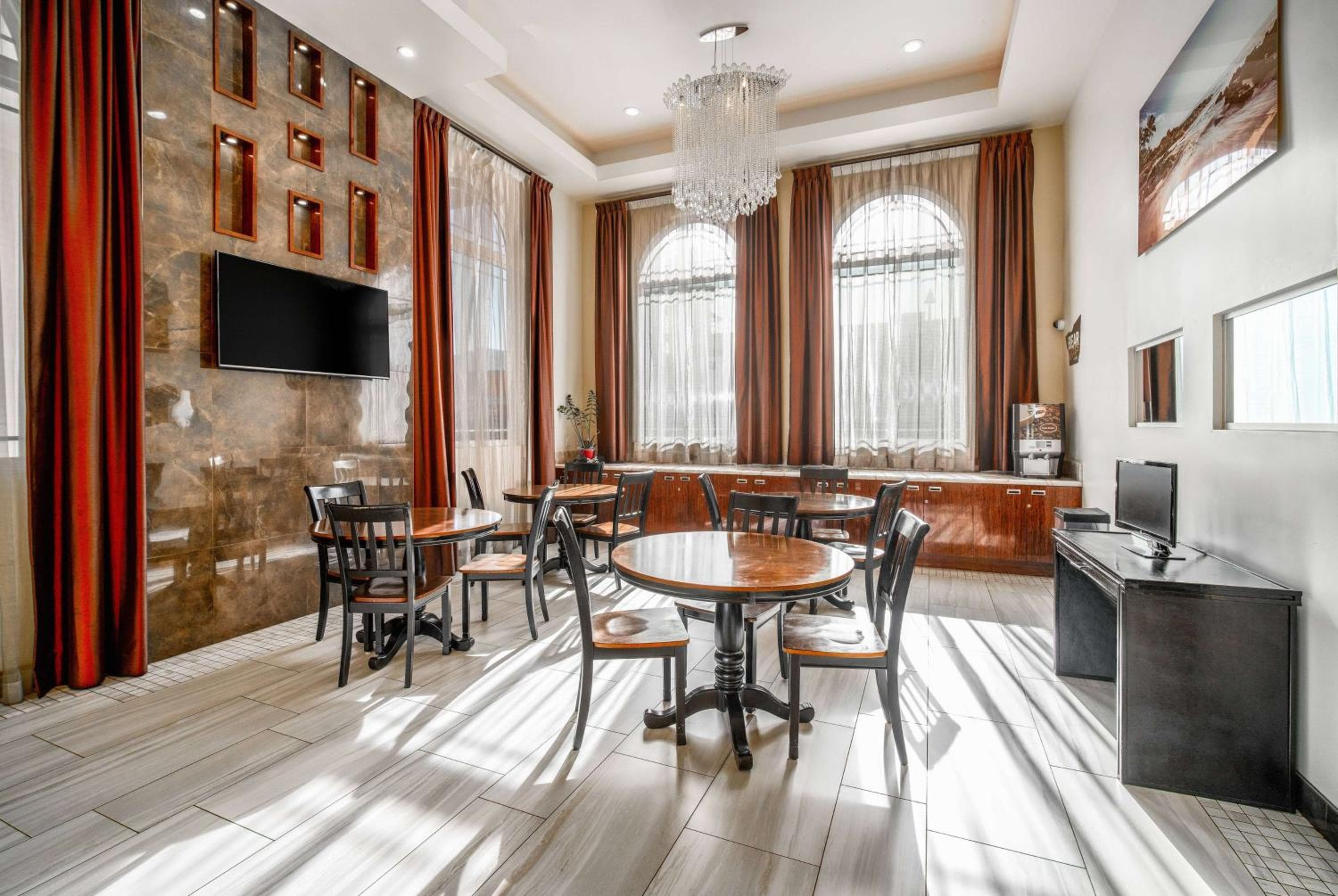 Travelodge Inn & Suites by Wyndham Bell Los Angeles Area